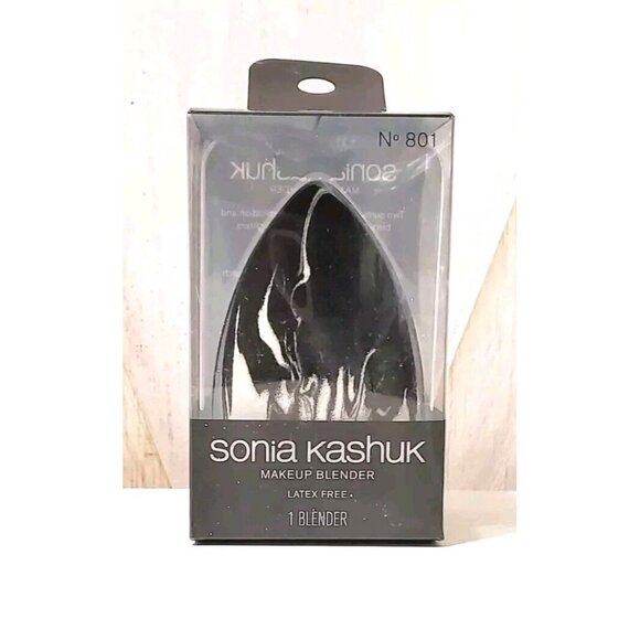 Sonia Kashuk	Latex Free Makeup Blender Sponge - Marble - Picture 1 of 2